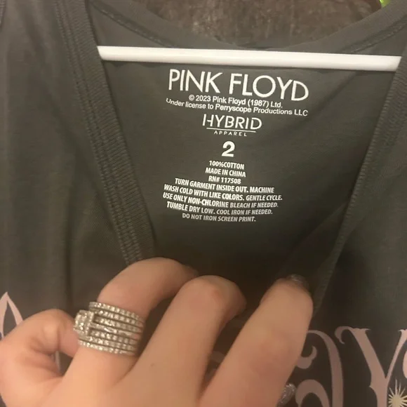 BNWT Torrid Size 2 Pink Floyd Gray Graphic Tank Top - Picture 3 of 4